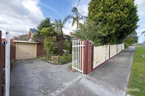 Property photo of 22 Hillcrest Road Glen Iris VIC 3146