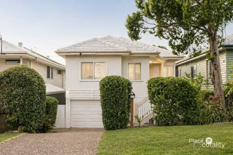 Property photo of 31 Long Street Camp Hill QLD 4152