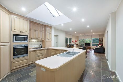 Property photo of 1 Hillcrest Road Glen Iris VIC 3146