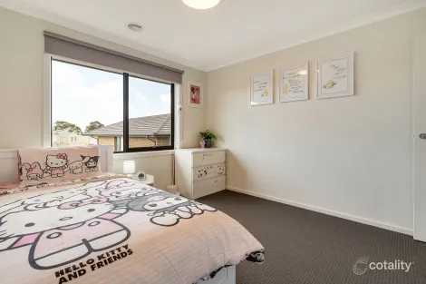 Property photo of 12 Loxley Circuit Westmeadows VIC 3049