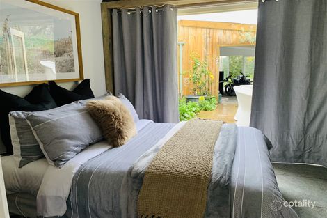 Property photo of 28 Finisterre Drive The Honeysuckles VIC 3851