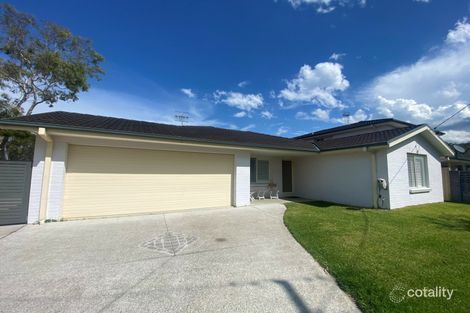 2/2 Papala Ave, Bateau Bay, NSW 2261