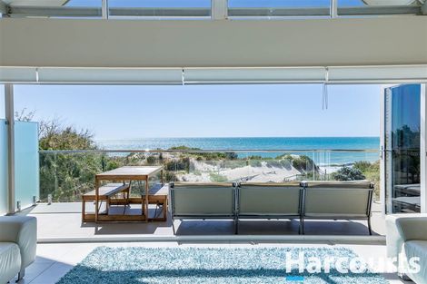 Property photo of 1/68 Hickman Road Silver Sands WA 6210