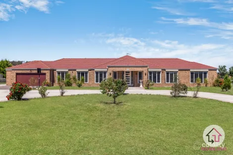 Property photo of 24 Cavallo Crescent Wallan VIC 3756