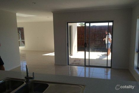 Property photo of 8 Coonowrin Crescent Mountain Creek QLD 4557