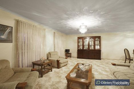 Property photo of 6 Elias Mews Endeavour Hills VIC 3802