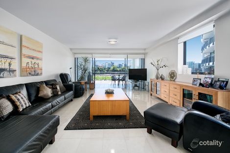 Property photo of 404/1 Holman Street Kangaroo Point QLD 4169