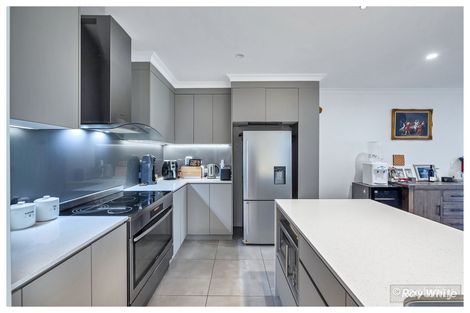 Property photo of 24 Edenbrook Drive Parkhurst QLD 4702