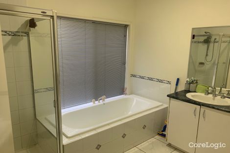 Property photo of 17 Haydn Place Narre Warren South VIC 3805