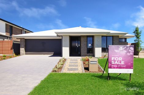 Property photo of 32 Molnar Circuit Oran Park NSW 2570