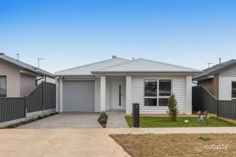 5 Wombargo Cres, Wollert, VIC 3750