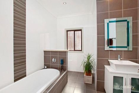 Property photo of 4 Gowan Brae Avenue Mount Ousley NSW 2519