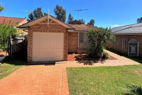 33 PARKHOLME CCT, ENGLORIE PARK, NSW 2560