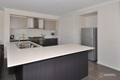 Property photo of 83 Tenterfield Drive Burnside Heights VIC 3023