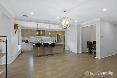 Property photo of 15 Applebox Crescent Yarragon VIC 3823