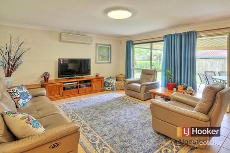 Property photo of 19 Bellfield Crescent Parkinson QLD 4115