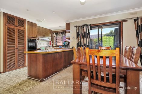 Property photo of 18 Webbcona Parade Wendouree VIC 3355