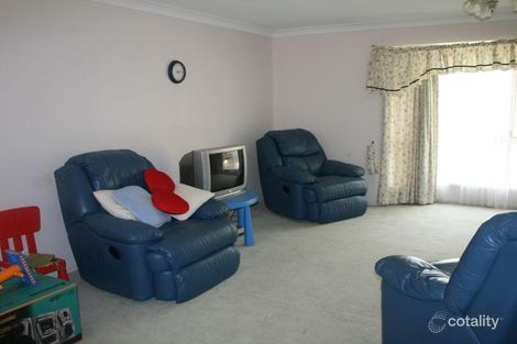 Property photo of 5 Avondale Crescent Parkinson QLD 4115