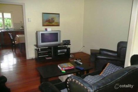 2 Ikana Ct, Southport, QLD 4215