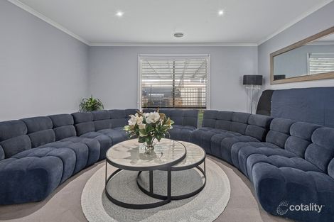 Property photo of 4 Wetherby Place Melton West VIC 3337