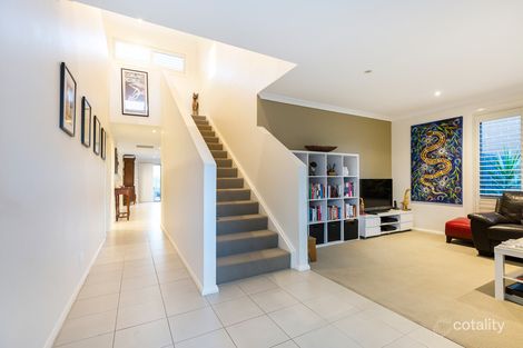 Property photo of 33 Helen Leonard Crescent Forde ACT 2914