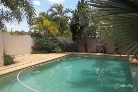 Property photo of 17 Meadowlake Drive Carrara QLD 4211