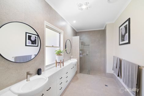Property photo of 24 Edgewater Place Sippy Downs QLD 4556