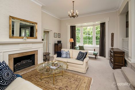 Property photo of 2 Meadowvale Road Springfield SA 5062