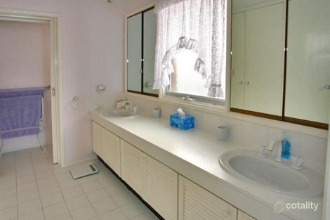 Property photo of 80 Edwards Road Werribee VIC 3030