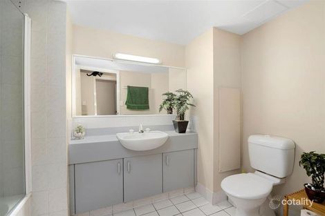 Property photo of 2/14 Jefferson Lane Palm Beach QLD 4221