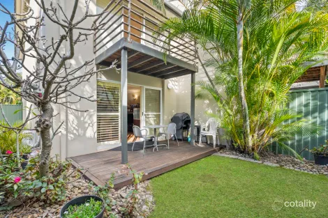 146/215 Cottesloe Dr, Mermaid Waters, QLD 4218