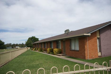 2/79 Canambe St, Armidale, NSW 2350