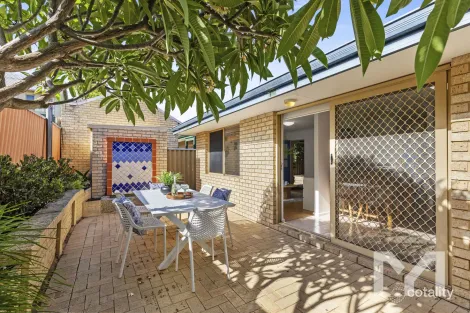 2/166 Forrest St, Fremantle, WA 6160