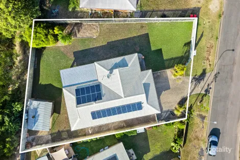 Property photo of 5 Dunbavan Place Norman Gardens QLD 4701