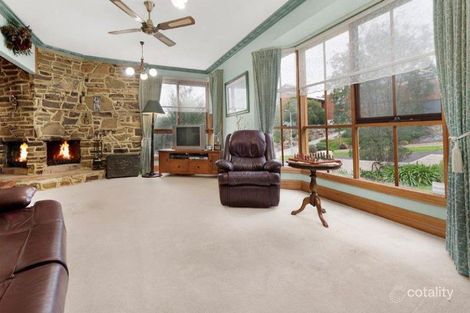 Property photo of 32 Hillingdon Drive Diamond Creek VIC 3089