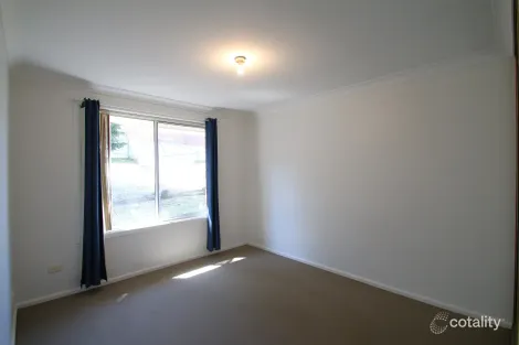 Property photo of 30 James Sheahan Drive Orange NSW 2800