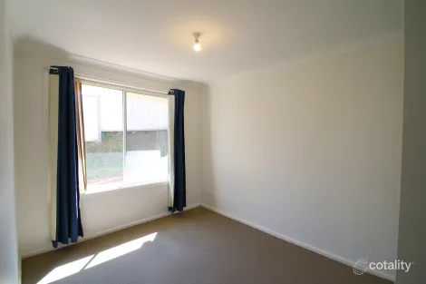 Property photo of 30 James Sheahan Drive Orange NSW 2800