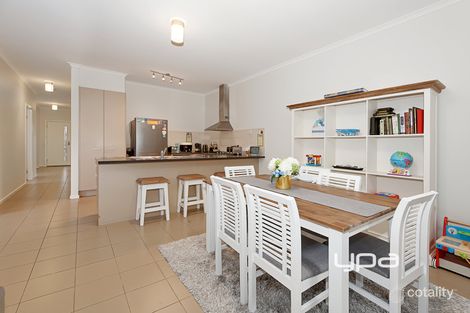Property photo of 2 Castlegate Lane Craigieburn VIC 3064