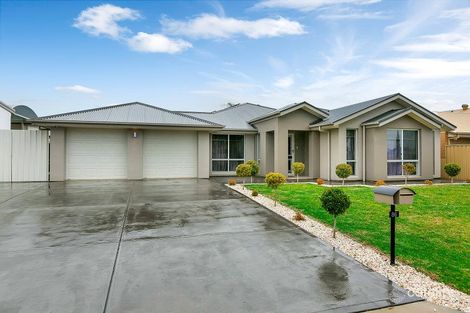 86 Aldinga Beach Rd, Aldinga Beach, SA 5173