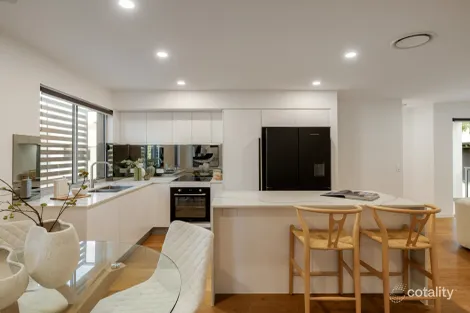 Property photo of 29/31 Griffith Place Seven Hills QLD 4170