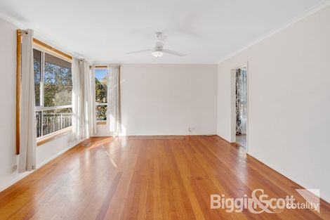 Property photo of 9 Whites Lane Glen Waverley VIC 3150