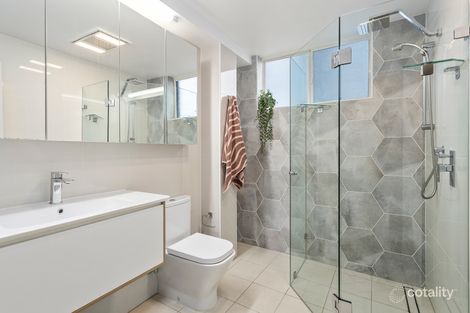 Property photo of 4/70-74 Smith Street Wollongong NSW 2500