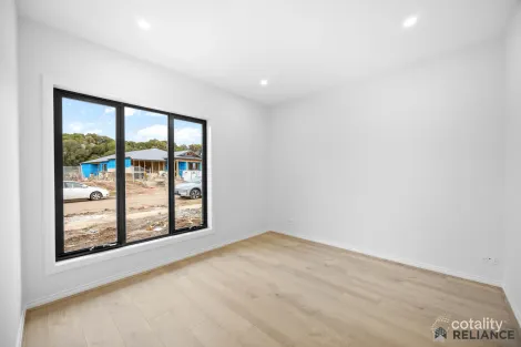 Property photo of 33 Odyssey Drive Diggers Rest VIC 3427