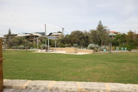 8 Vanessa Rd, Falcon, WA 6210