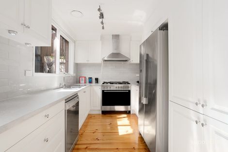 Property photo of 2/12 Cooloongatta Road Camberwell VIC 3124