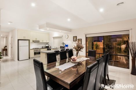 Property photo of 8 Alma Lane Caroline Springs VIC 3023