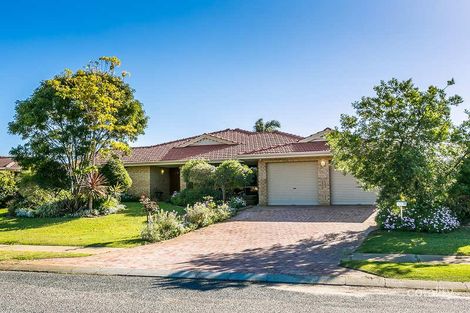 11 Whitburn Rd, Kingsley, WA 6026