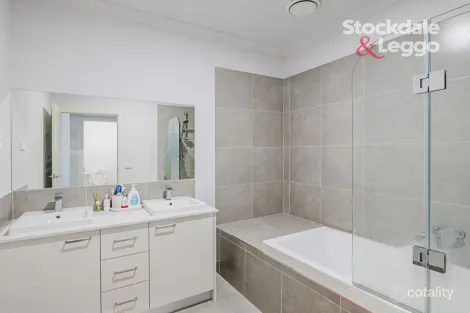 Property photo of 11B Meikle Street Maddingley VIC 3340