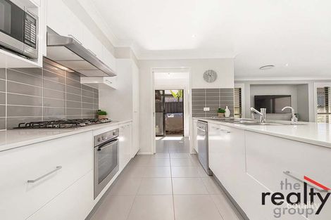Property photo of 32 Lillydale Avenue Gledswood Hills NSW 2557