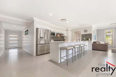 Property photo of 32 Lillydale Avenue Gledswood Hills NSW 2557